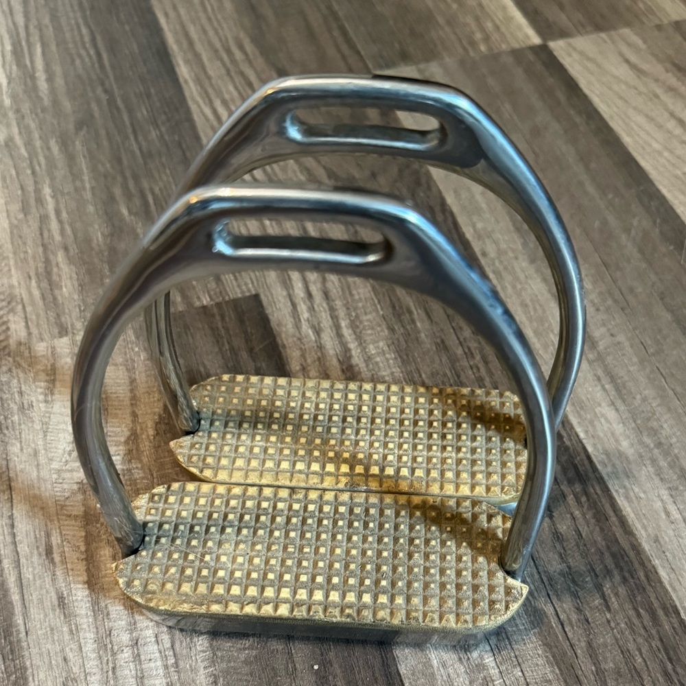 Metal Stirrups